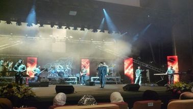 P10mm ইন্ডোর মোবাইল ভাড়া পর্যায় পটভূমির জন্য ডিসপ্লে বোর্ড LED